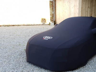 Comment protéger et bâcher correctement votre Audi sans l'abîmer ?